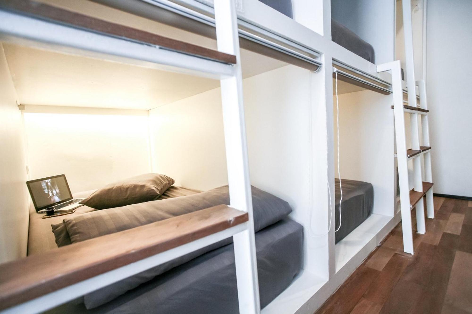 Hostel L'atelier Poshtel Phuket Zimmer foto