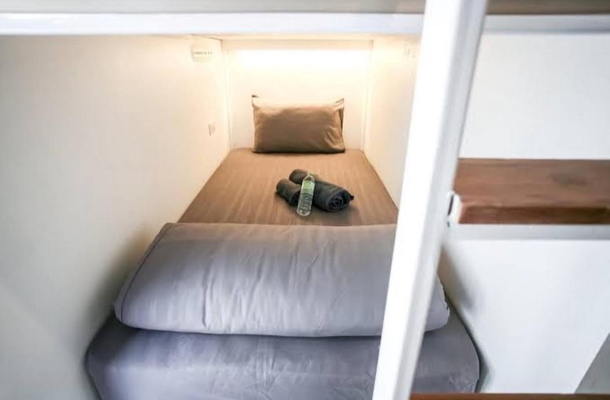 Hostel L'atelier Poshtel Phuket Zimmer foto